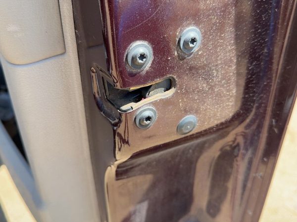 2004-2009 Dodge Durango Passenger Right Front Door Latch With Rods/Cables Oem — photo 3