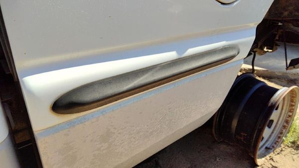 1998-2001 Ram 1500 Driver Left Rear Moulding On Quarter Panel Oem Front Box — photo 3