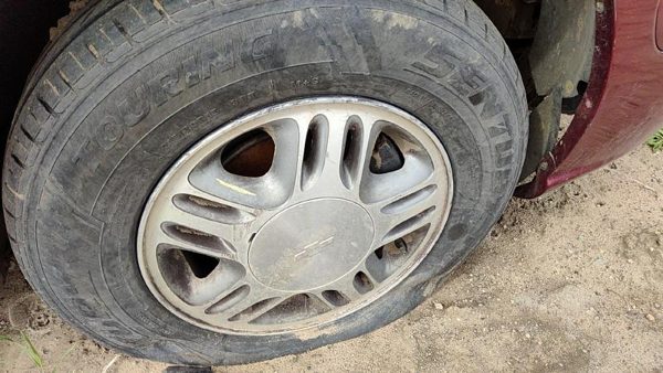 2002 1 Chevy Venture 15 Aluminum Wheel OEM Factory Rim PH3 #1 09592264 — photo 4