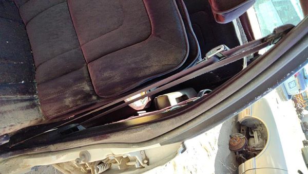 1989 Buick Century Driver Left Front Seat Belt Retractor Oem Shoulder Red — photo 5