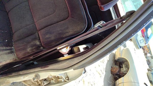 1989 Buick Century Driver Left Front Seat Belt Retractor Oem Shoulder Red — photo 4