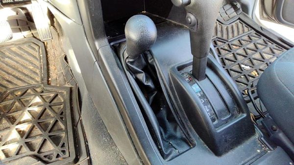 2004 Nissan Xterra 4X4 Shifter Lever Assembly With Linkage 4Wd T Case Shift Unit — photo 4