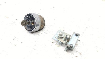 84-91 Jeep Grand Wagonner Backglass Power Window Switch Rear Oem