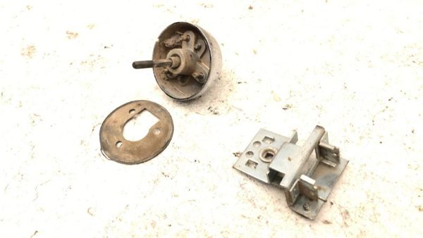 84-91 Jeep Grand Wagonner Backglass Power Window Switch Rear Oem — photo 5