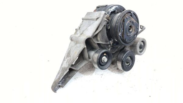 94-95 Chevy Silverado 1500 Ac Compressor With Mount Bracket Oem 4.3L 01134343 — photo 3