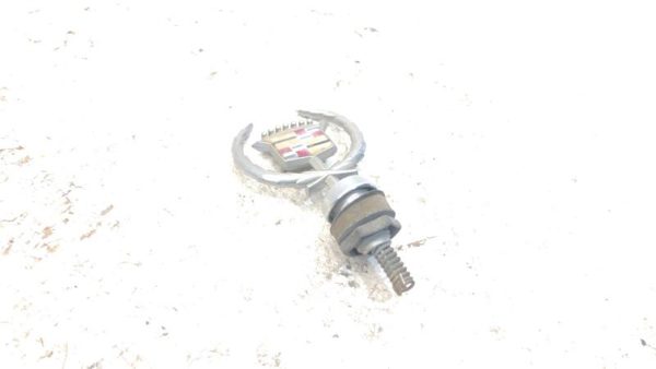 1994 Cadillac Hood Ornmanent Emblem Deville Eldorado Fleetwood Vintage — photo 2