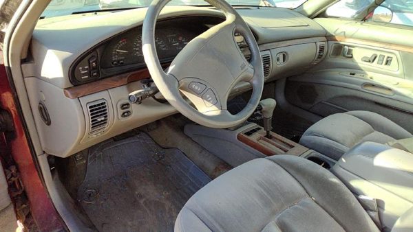 1996 Olds Eighty-eight 88 Condenser 3.8L — photo 3