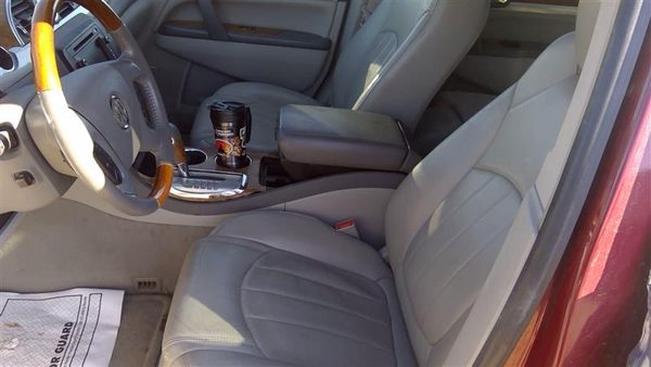 2010 Buick Enclave — vehicle photo 9
