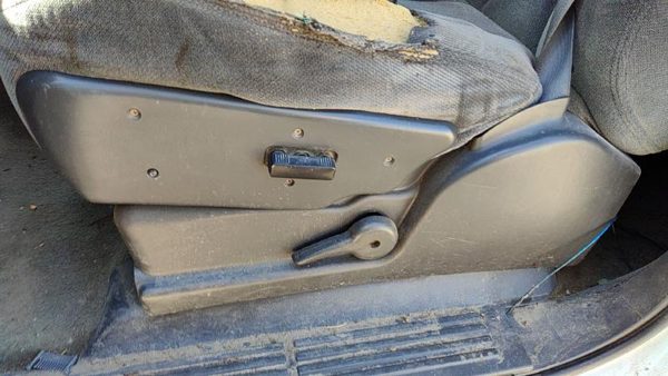 2005 Sierra 1500 Hd Driver Left Side Seat Trim Panel Oem Pewter 69D — photo 5