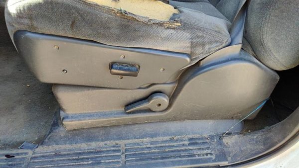 2005 Sierra 1500 Hd Driver Left Side Seat Trim Panel Oem Pewter 69D — photo 4