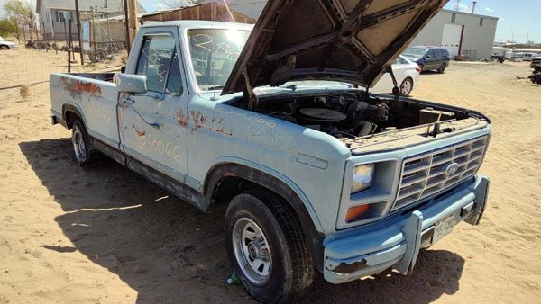 1983 Ford F150 Fender RH Blue Rusted — photo 7