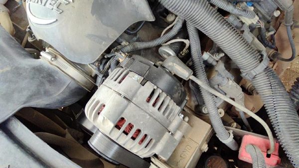 2000-2002 Chevy Silverado 2500 Alternator 6.0L 19151893 — photo 3
