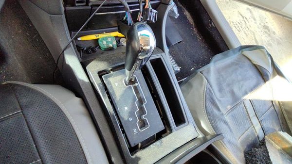 05-07 300 Floor Shifter Lever Assembly Shift Unit Automatic Transmission — photo 3