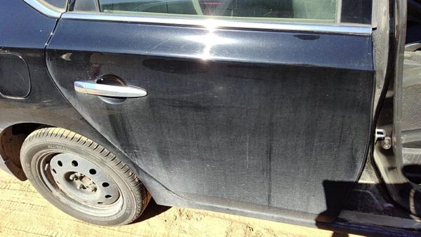 2019 Nissan Sentra Rear Door RH Black KH3 — photo 1