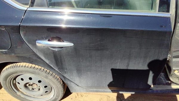 2019 Nissan Sentra Rear Door RH Black KH3 — photo 3