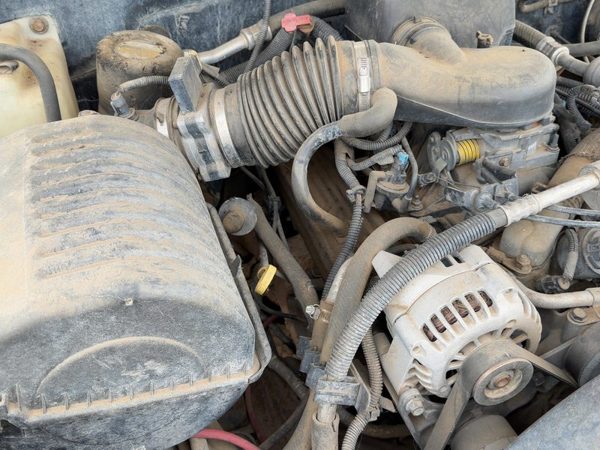 1987-2002 Chevy Silverado 1500 Passenger Right Valve Cover Oem 5.7L — photo 2