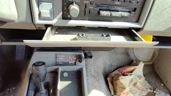 1993 Chevrolet S10 Blazer Dash Panel Gray — photo 1
