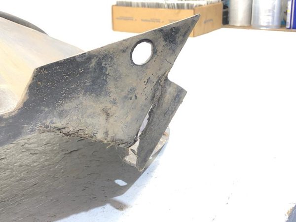 1986 Corvette C4 Side Front Lower Rear Wheelhouse Panel W/ Top Seal Oem 14049092 — photo 6