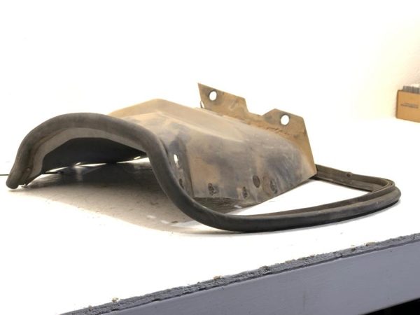 1986 Corvette C4 Side Front Lower Rear Wheelhouse Panel W/ Top Seal Oem 14049092 — photo 9