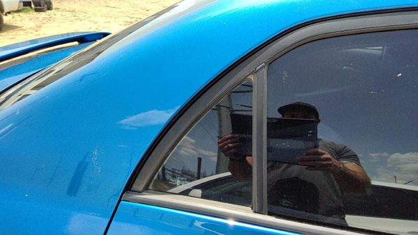 09-13 Toyota Corolla Passenger Right Rear Vent Window Back Door Glass With Frame — photo 3