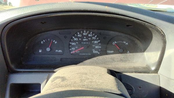 1994-1997 Nissan Hardbody Speedometer Cluster Instrument Gauges Panel Oem Dash — photo 2