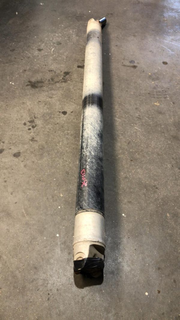 1996-00 Silverado 2500 Rear Drive Shaft Oem Back Driveline 7.4L At 4X4 15004112 — photo 1