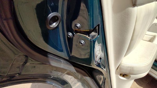 1998-2004 Cadillac Seville Driver Left Rear Door Latch With Rods/Cables Oem Back — photo 2
