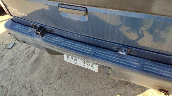 94-95 Nissan Pathfinder Rear Corner Mounted Spare Tire Carrier Oem Back — photo 8