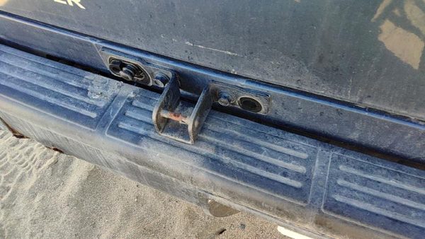 94-95 Nissan Pathfinder Rear Corner Mounted Spare Tire Carrier Oem Back — photo 10