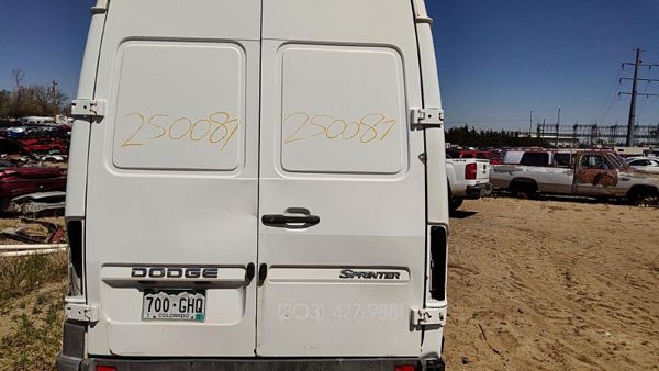 2006 Dodge Sprinter 3500 Back Door RH White P01 — photo 2