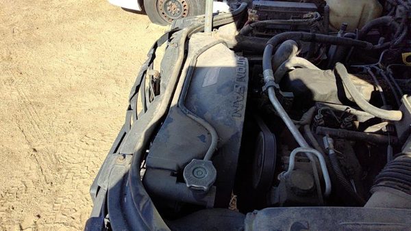 1999-2004 Jeep Grand Cherokee Radiator Cooling Fan Shroud Plastic Housing 4.0L — photo 2