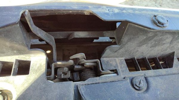 2010-2014 Subaru Legacy Outback Hood Latch Assembly With Bracket Oem — photo 3