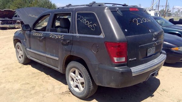 2005 Jeep Grand Cherokee — vehicle photo 5