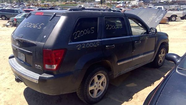 2005 Jeep Grand Cherokee — vehicle photo 6