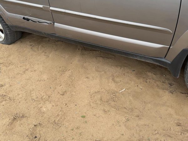 05-09 Legacy Outback Passenger Right Lower Rocker Panel Moulding Side Skirt Oem — photo 1