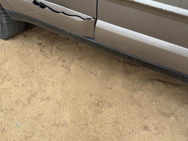 05-09 Legacy Outback Passenger Right Lower Rocker Panel Moulding Side Skirt Oem — photo 2