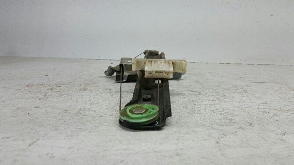 2003 Ford Focus Not Rs Side/rear/cargo Regulator RH OEM Passenger Right Rear — photo 4