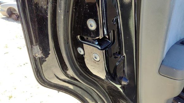 2007-2010 Nissan Sentra Driver Left Rear Door Latch With Rods/Cables Oem Back — photo 2