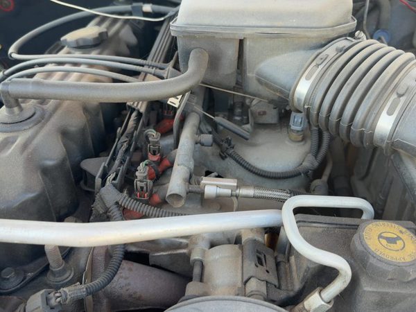 1999-2004 Jeep Grand Cherokee Intake Manifold Oem 4.0L 04854197Aa — photo 2