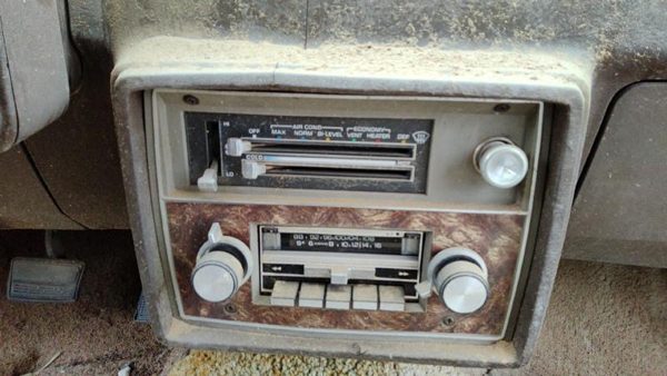 1978-1983 Chevy Malibu Trim Bezel Around Radio Surround Dash Panel Oem — photo 1