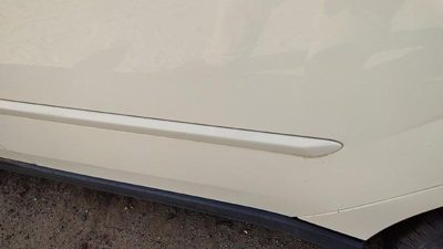 04-08 New Style Malibu Driver Left Rear Moulding From Door Back Trim White 40U