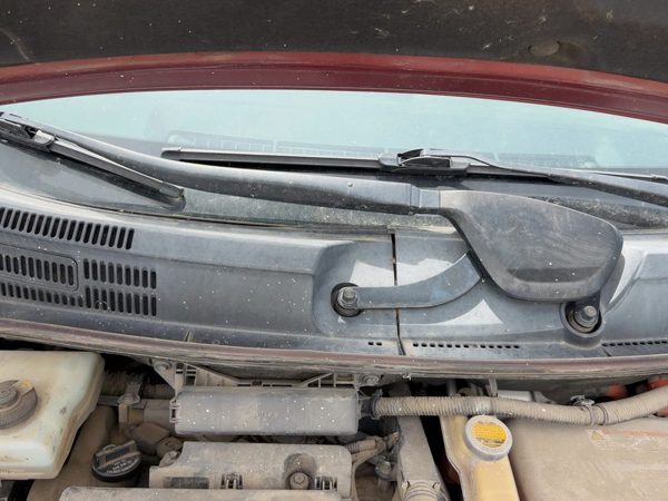 2004-2005 Toyota Prius Windshield Wiper Cowl Vent Trim Panel Oem Cover — photo 4