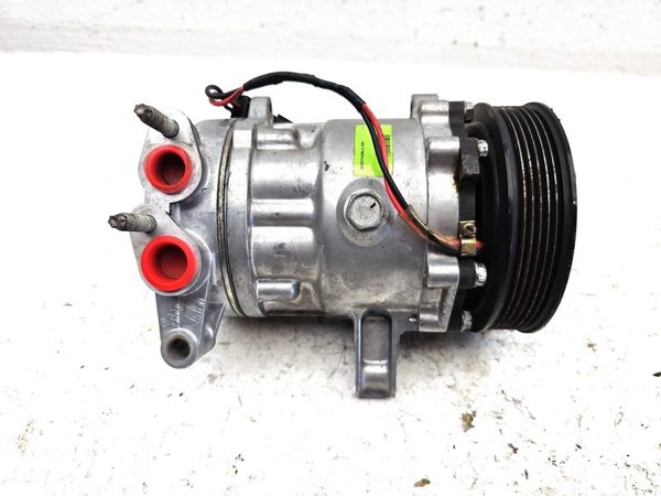 2002-2005 Jeep Liberty Ac Compressor Air Conditioner Pump Assembly Oem 3.7L — photo 1