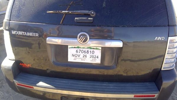 2007 Mercury Mountaineer Trunk/decklid/hatch/tailgate Charcoal G5 Big Dent Rust — photo 5