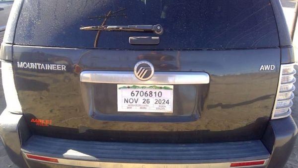2007 Mercury Mountaineer Trunk/decklid/hatch/tailgate Charcoal G5 Big Dent Rust — photo 2