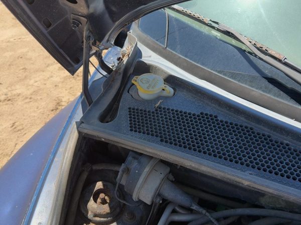 01-10 Pt Cruiser Windshield Washer Fluid Reservoir With Pump Oem Wiper Tank — photo 2