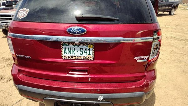 2014 Ford Explorer Trunk/decklid/hatch/tailgate Ruby Red Rr Dented — photo 1