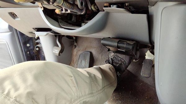 98-03 Toyota Sienna Lower Dash Under Column Knee Bolster Trim Panel Oem Gray 11 — photo 3