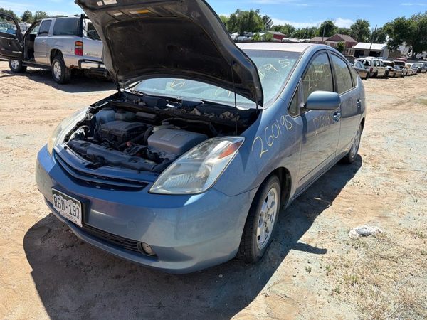 2005 Toyota Prius Ignition Coil/ignitor 1.5L Hybrid — photo 3