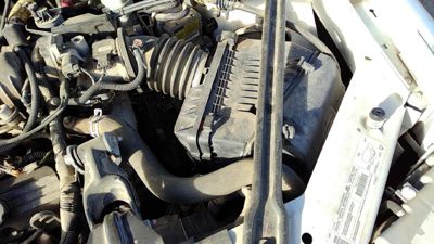99-04 Buick Regal Complete Air Intake Cleaner Filter Box Housing With Tube 3.8L